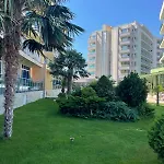 Gallery B شقة