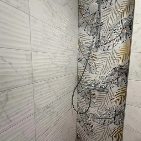 Apartment Gallery B *