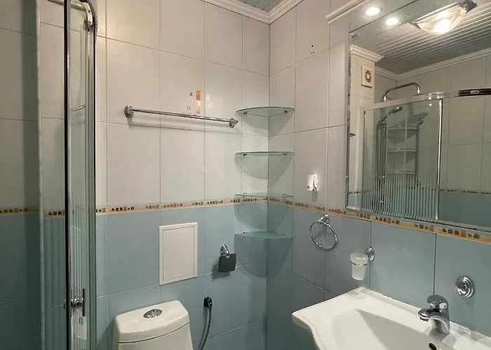 Gallery B Апартаменты *