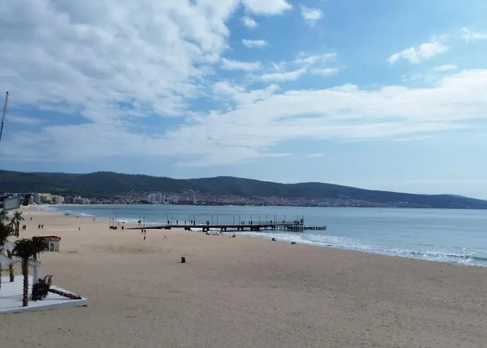 Gallery B Апартамент